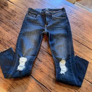NWT Just Black Ripped Skinny Jean.  Size 26